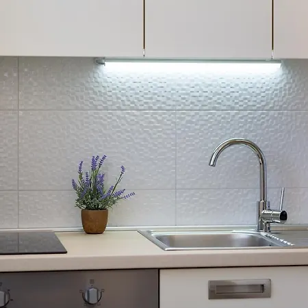 Boutique With Balconies, In Walking Distance To The Sea 자다르