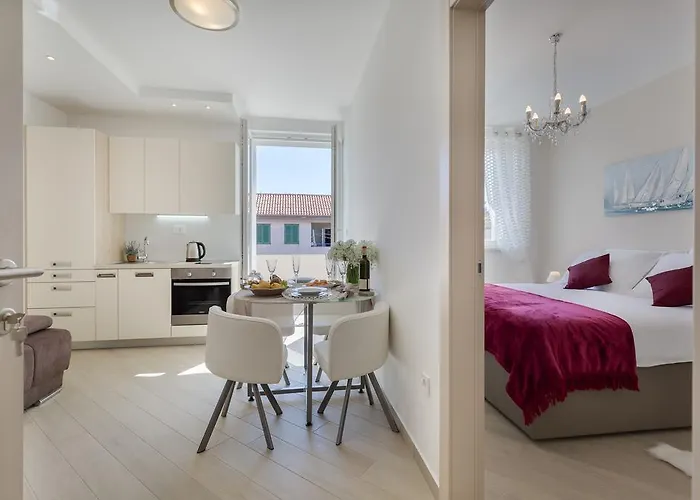 Lägenhet Boutique With Balconies, In Walking Distance To The Sea Zadar