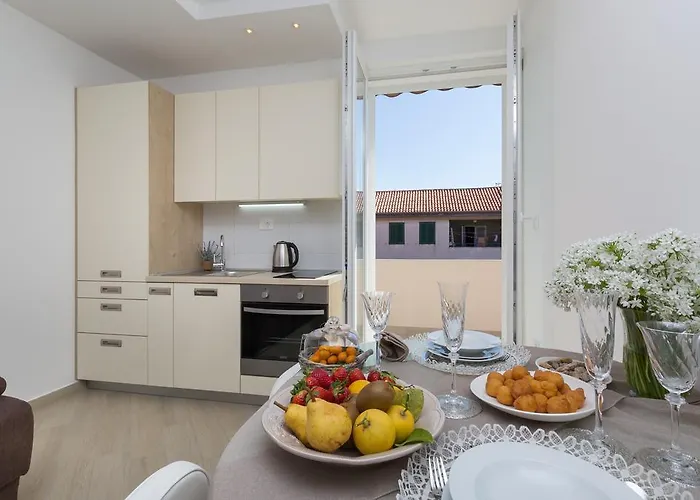 Lägenhet Boutique With Balconies, In Walking Distance To The Sea Zadar