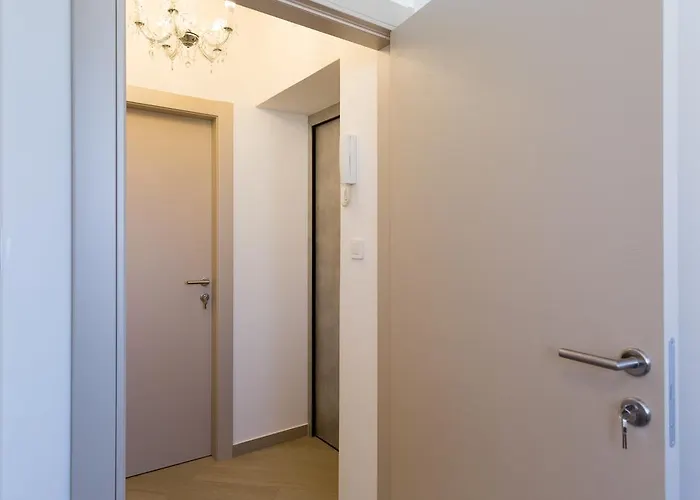 Boutique With Balconies, In Walking Distance To The Sea * Zadar